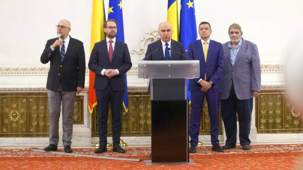 PSD a părăsit ședința coaliției înaintea subiectului alegerilor la Primăria Capitalei: „Nici cu ei nu luam o decizie”. Bolojan a tăcut – SURSE