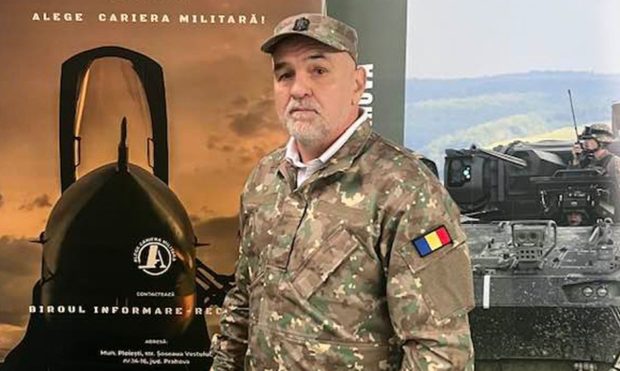 Răspunsul lui Leonard Doroftei după ce a fost pus la zid pe internet pentru că promovează înrolarea în armată: „Jocul lor de manipulare”