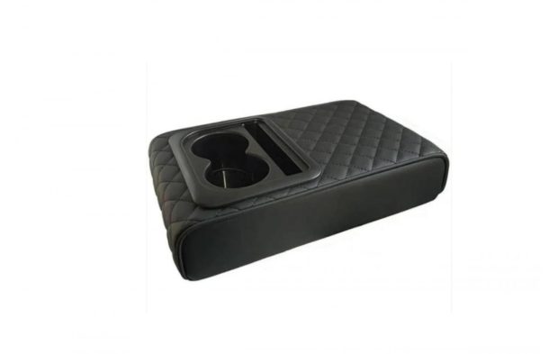 Prețul la perna de sprijin pentru cotieră este costul confortului tău la volan