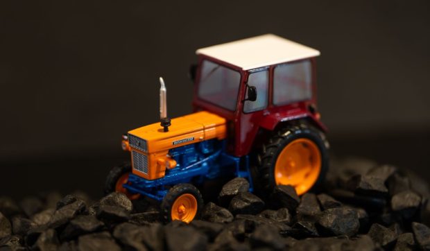 Modele care au scris istorie: de la machete de tractoare, la miniaturi cu mașini iconice de epocă