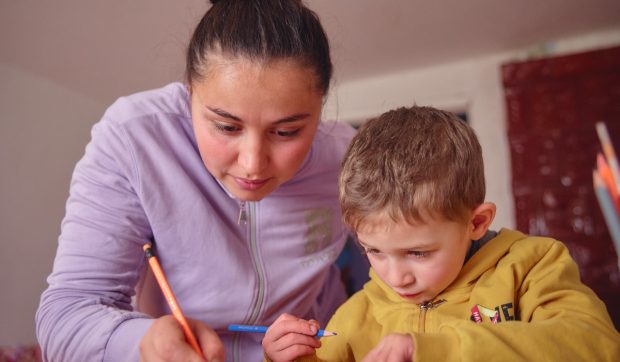 „Start în educație” a ajuns în peste 1.500 de comunități din România: „O necesitate pentru a rupe cercul sărăciei și al inegalității”