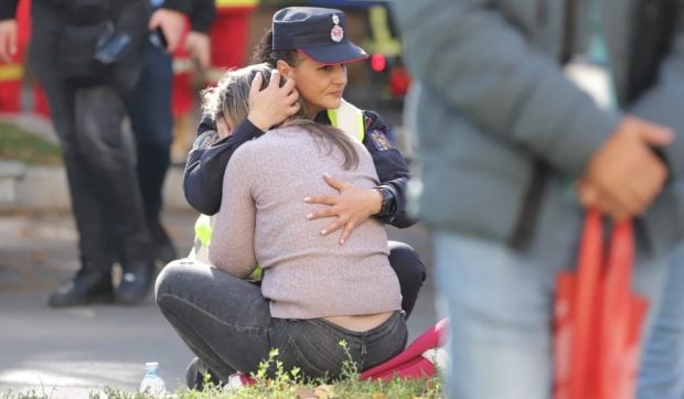 Mama tinerei însărcinate care a murit după explozia din Rahova: „Puteau să spună «Băi prostilor, plecați de-acasă că nu se poate să mai stați aici!»”