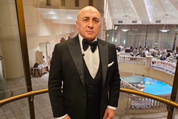 Imagine Stire Marcel Pavel urcă pe scenă alături de copiii săi. Unde va apărea împreună cu Iuvenalia, Saha, Richard și Andrei Timofte-Pavel | 2review.ro