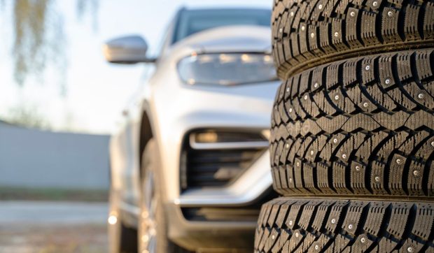Registrul Auto Român, anunț pentru toți șoferii români care au citit știrile despre Codul Rutier și anvelopele all-season