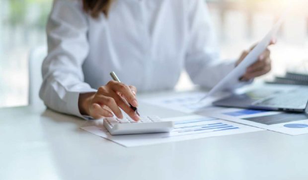 Jobul care a revenit în topul preferințelor pentru tineri. Salarii de până la 12.000 de lei