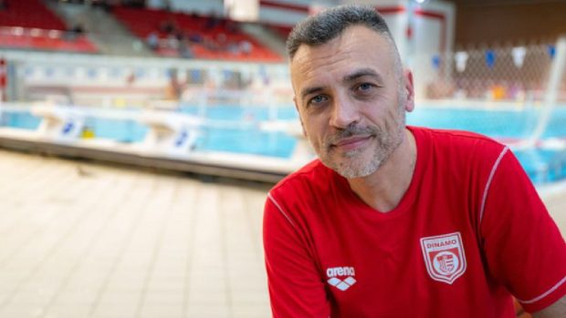Mihai, tatăl lui David Popovici, după ce a fost acuzat că a impus înotătorilor de la CS Dinamo să cumpere echipament: „Nu am încălcat nicio lege”
