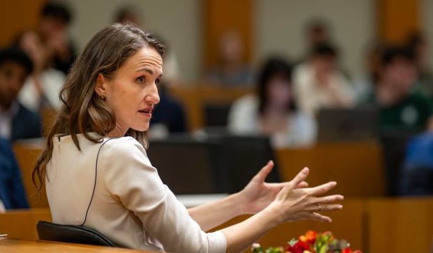 Oana Țoiu spune că România intenționează să lanseze producția de drone defensive împreună cu Ucraina