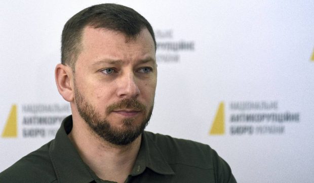 Un șef anticorupție din Ucraina (SAPO) l-a informat pe apropiatul președintelui Volodimir Zelenski că va fi cercetat. Timur Mindich a fugit din țară