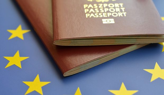 Uniunea Europeană poate reintroduce vize pentru Republica Moldova și alte 60 de țări cu riscuri de securitate