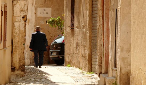 Un pensionar din Italia a rămas fără toți banii din cont după ce a fost declarat mort din greșeală
