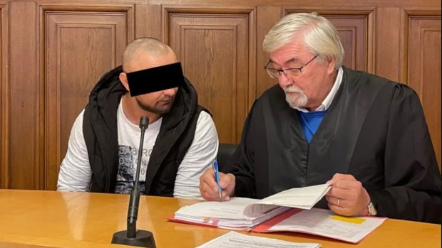 Piper, „Marele Șef” al hoților români care au furat de 2.000.000 de euro și au pierdut toți banii la jocuri de noroc, în Germania