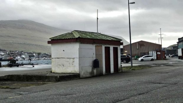 Un pisoar dărăpănat blochează o cursă de feribot, în Feroe: „Împiedică începerea serviciului regulat de transport”