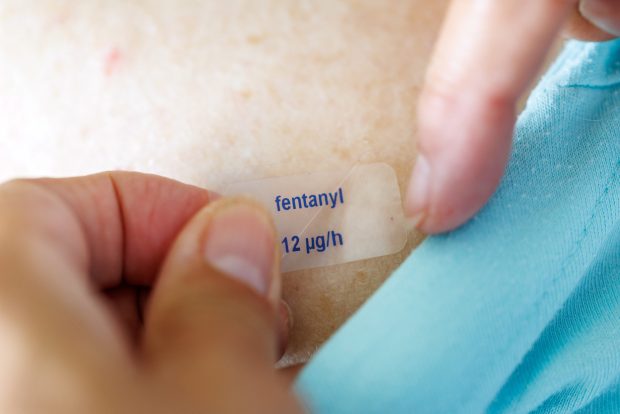 Ce amendă a primit o șoferiță care își lipise un plasture cu fentanil pentru dureri cronice, în Austria