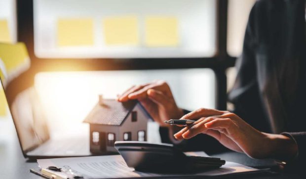 Românii se așteaptă ca prețurile locuințelor să crească și în 2026. Scumpiri cu până la 19% în ultimul an în marile orașe
