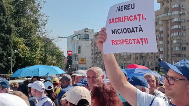 Protest major în fața Guvernului pentru creşterea salariului minim şi a pensiilor. Sloganurile politice, interzise. Programul restricțiilor în trafic
