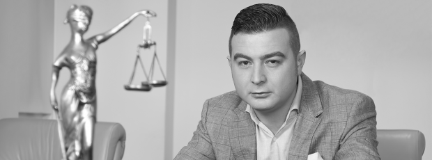 Notarul Remus Zamfirescu, judecat pentru o evaziune de 500.000 de euro. În urmă cu 10 ani, a fost achitat pentru un „tun” similar de 2,5 milioane de euro