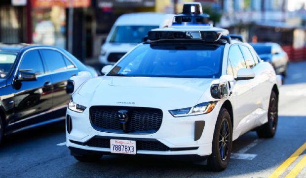 Prima țară din Europa în care vor circula taxiuri autonome, fără volan: testele încep în decembrie