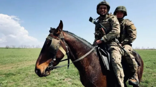 Rusia antrenează soldați să lupte călare cu dronele ucrainene