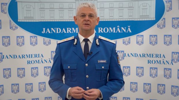 Șeful Jandarmeriei și-a cerut scuze după ce Marian Rădună, organizatorul marșului de comemorare Colectiv, a fost amendat pentru „depășirea orei de comemorare”