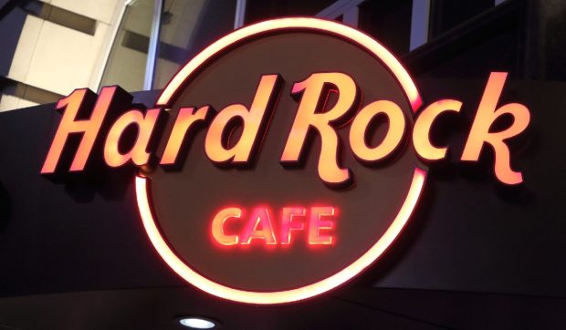 Hard Rock Cafe se deschide în Cluj, Brașov, Timișoara și Iași