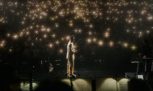 Cum a fost la concertul „Armonie”, susținut de Smiley pe scena de la Sala Palatului din București: „Am trecut prin toate stările și emoțiile”