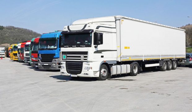 Un șofer român de TIR a plecat luni din țară și a ajuns vineri în Germania fără marfa din camion