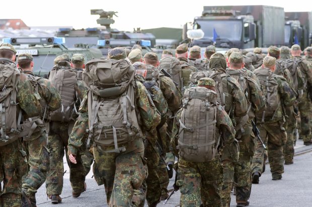 Exercițiul militar se transformă într-o confruntare armată reală cu poliția, în Germania: „Catastrofă! Agenții neinformați au tras în soldați și i-au rănit!”
