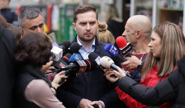 Locatarii blocului care a explodat în Rahova au la dispoziție trei modalități de relocare și vor primi un ajutor de 1.500 de lei