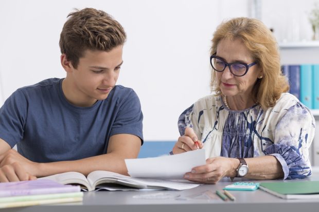 Un profesor din România a câștigat anul trecut 1,5 milioane de lei din meditații