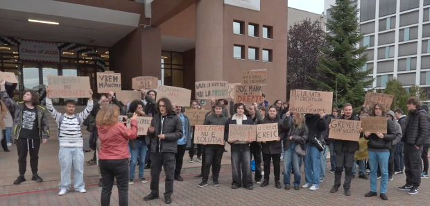 Studenții de la Mate-Info din UBB Cluj boicotează cursurile. Profesorii, presați să nu se alăture protestului: „Ar putea afecta imaginea instituției în mod ireversibil!”