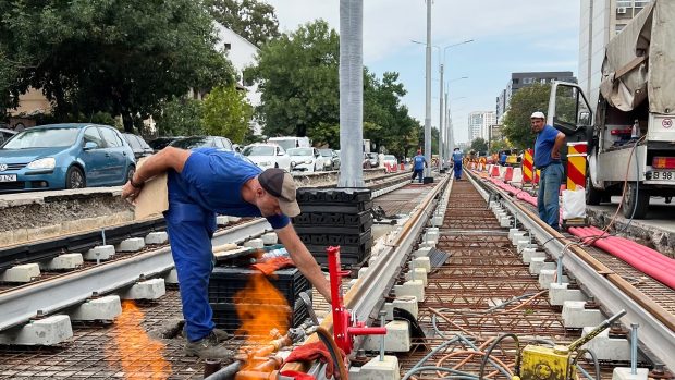 „Tramvaiul Corporatiștilor” din București va reveni pe șine din decembrie, spune Bujduveanu. Motivul pentru care nu s-a dat drumul până acum