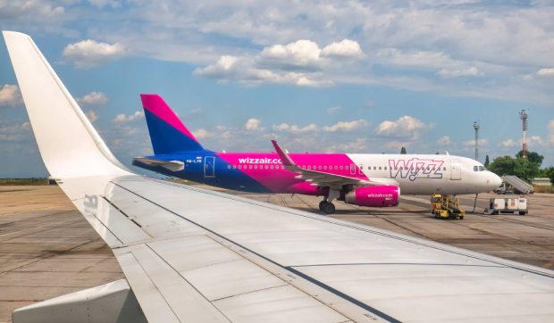Care sunt cele cinci rute noi din Timișoara adăugate de Wizz Air. Crește frecvența zborurilor existente către Bari, Baden-Baden și Dortmund