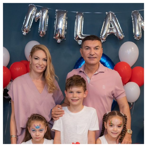 În anumite situații, intervine Cristi.