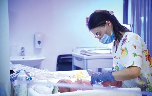 De ce trebuie să ții cont când alegi maternitatea unde îți vei aduce copilul pe lume