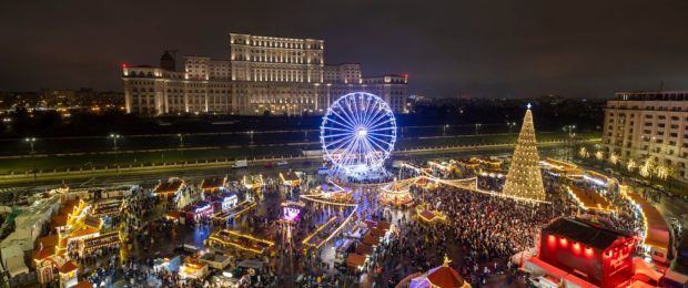 Târgul de Crăciun București 2025, Piața Constituției. Peste 120 de căsuțe, o roată panoramică și multe surprize + alte două târguri speciale la Universitate și Operă