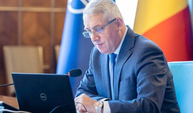 Adrian Țuțuianu și-a dat demisia din PSD pentru a candida la șefia AEP
