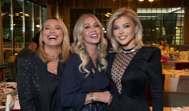 Imagine Stire Anastasia Soare și Loredana Groza, show neașteptat la un eveniment din România: „Mă las de sprâncene și mă apuc de cântat!” | 2review.ro
