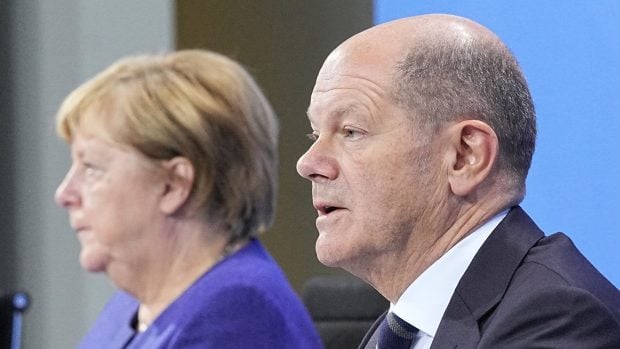 Angela Merkel și Olaf Scholz, printre țintele unor atentate puse la cale împotriva unor politicieni germani. Un suspect a fost arestat