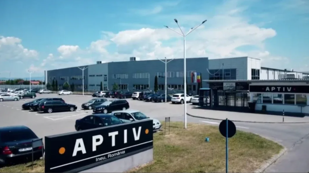 O fabrică de piese auto din România se mută în afara UE și aproape 1000 de oameni vor fi concediați