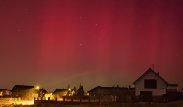 Aurora boreală poate fi văzută în aceste nopți din România: harta zonelor cu cer senin