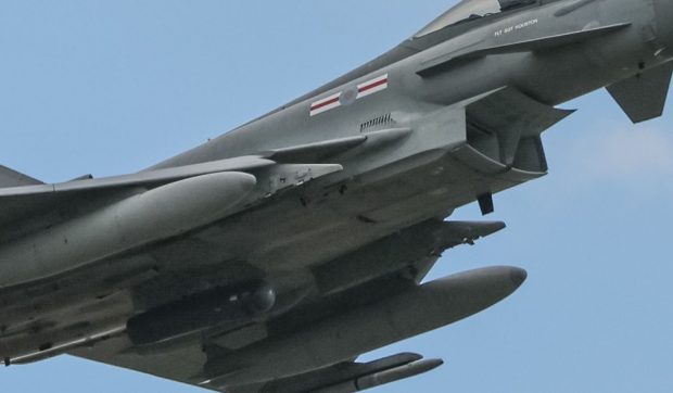 Un avion chinez s-a dat drept Eurofighter Typhoon britanic, exploatând o vulnerabilitate a sistemului ADS-B