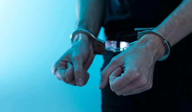Un bărbat din Caraș-Severin s-a dus băut acasă la mama lui și a omorât-o în bătaie, supărat că aceasta n-a vrut să îi dea bani