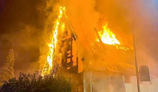 Tot mai multe biserici incendiate în Germania. Violențele anticreștine se intensifică în Europa