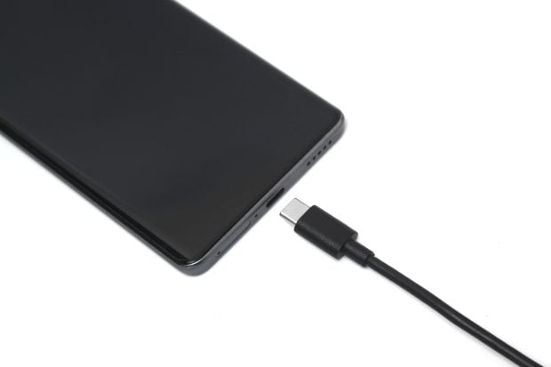 Cablurile cu USB-C nu sunt doar pentru încărcarea telefoanelor. Utilizatorii de Samsung vor fi surprinși: una din funcții este cea mai avansată