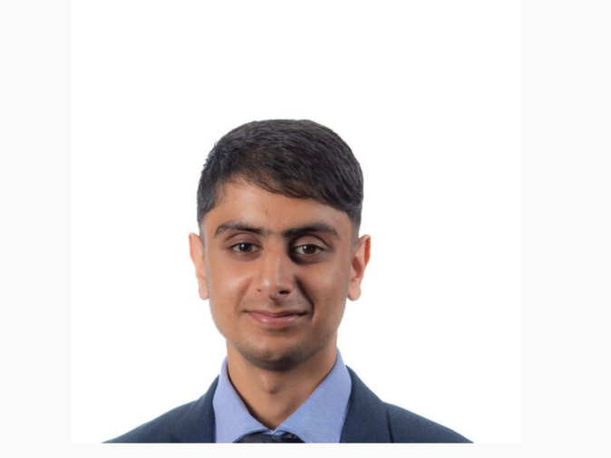 Politicianul și-a parcat limuzina Lamborghini de 235.000 de euro pe un loc pentru persoane cu dizabilități, în Londra