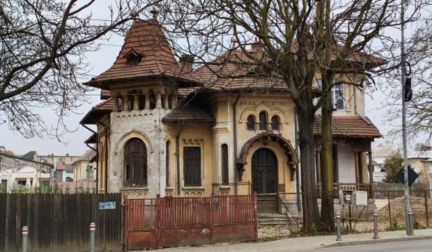 Povestea casei din România unde a stat împăratul Wilhelm al II-lea al Germaniei. Se află în centrul orașului Pitești