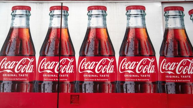 Coca-Cola a recreat cea mai cunoscută reclamă de Crăciun cu inteligența artificială: ce greșeli a făcut