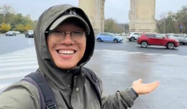 Un coreean a ales București, în loc de Paris: „S-au pregătit de Crăciun”. Momentul a ajuns viral