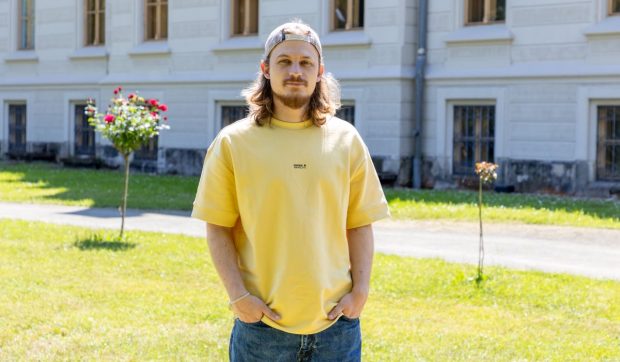 Imagine Stire Darius Grigorie, primul interviu după ce a fost „ucis noaptea” la „Trădătorii”, noul show de la PRO TV: „Am votat prost” | 2review.ro