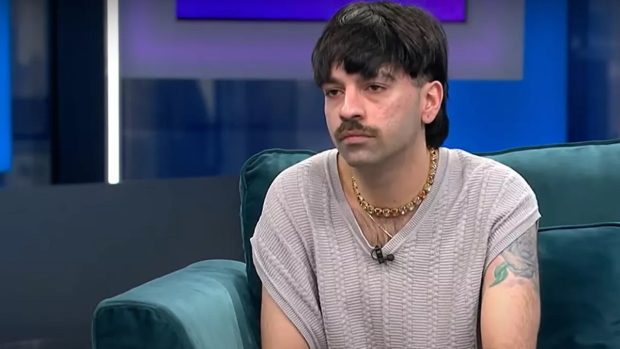 Imagine Stire David Pușcaș cere din nou bani pe internet. Pentru ce are nevoie: „Nu pot să fac față. Sunt singur pe lume. Fără mamă, fără tată, fără nimic” | 2review.ro